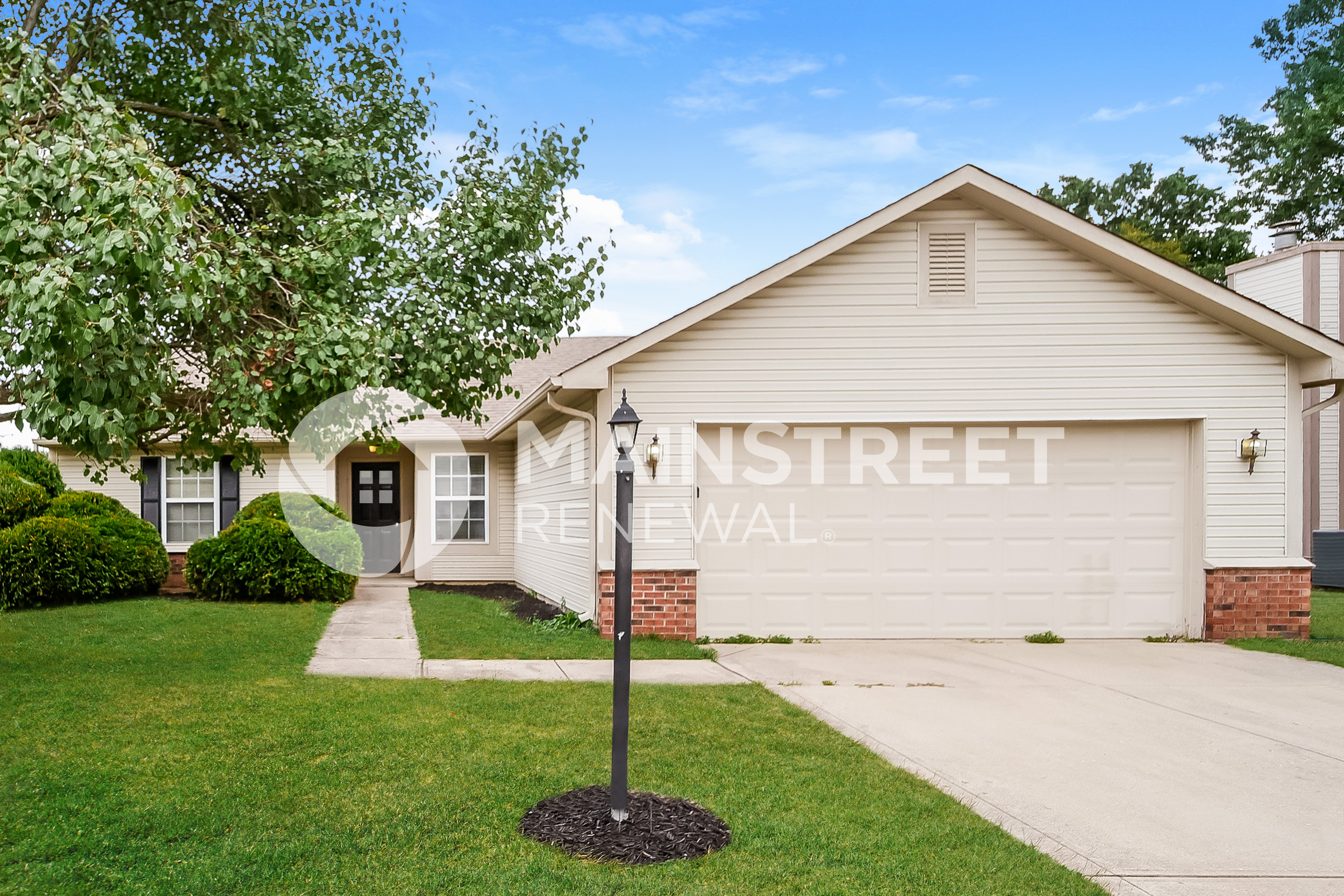 12250 Longstraw Dr Indianapolis, IN 46236